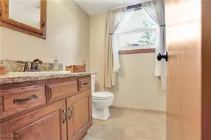 895 Lancaster Dr, Medina, OH 44256 - Photo 40