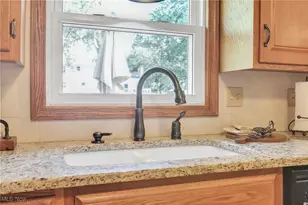 895 Lancaster Dr, Medina, OH 44256 - Photo 18