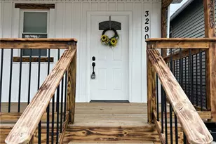 3290 W 23rd Pl, Loveland, OH 44109 - Photo 2