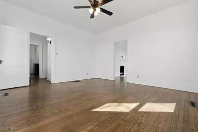 217 E 9th Street, Williamstown, WV 26187 - Photo 18