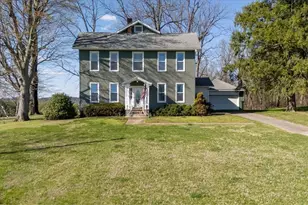 217 E Ninth St, Williamstown, WV 26187 - Photo 2