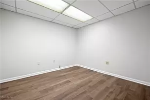 1063 W 21st St, Lorain, OH 44052 - Photo 14