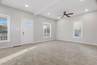 949 E 6th Street, Ashtabula, OH 44004 - Photo 8