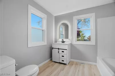 949 E 6th Street, Ashtabula, OH 44004 - Photo 14