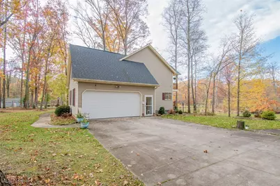 700 Stillwater Drive, Deerfield, OH 44411 - Photo 32