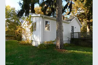 276 Beach Street, Geneva, OH 44041 - Photo 2