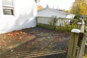 276 Beach St, Geneva, OH 44041 - Photo 6