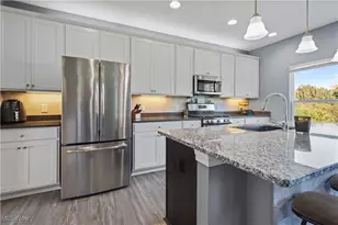 807 Asbury Pointe Ln, Painesville Twp, OH 44077 - Photo 6