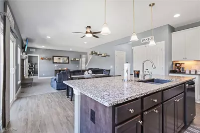 807 Asbury Pointe Lane, Painesville Twp, OH 44077 - Photo 8