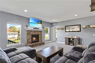 807 Asbury Pointe Ln, Painesville Twp, OH 44077 - Photo 14