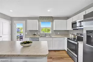 3575 Kenyon Creek Ave NW, Massillon, OH 44647 - Photo 16