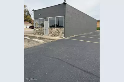 2030 Whipple Avenue NW, Canton, OH 44708 - Photo 2