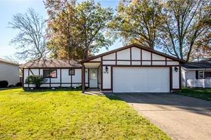 1819 Gloucester Dr, Lorain, OH 44053 - Photo 2