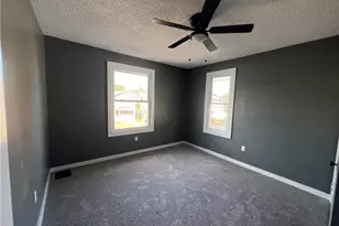 828 Locust Ave, Zanesville, OH 43701 - Photo 8