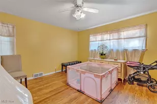 14429 Onaway Rd, Huber Heights, OH 44120 - Photo 12