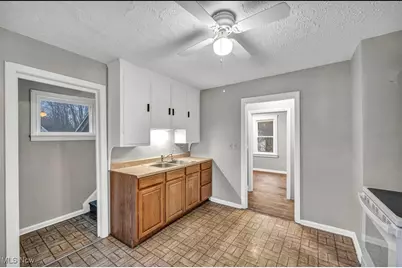 6226 W Maple Avenue, Geneva, OH 44041 - Photo 8