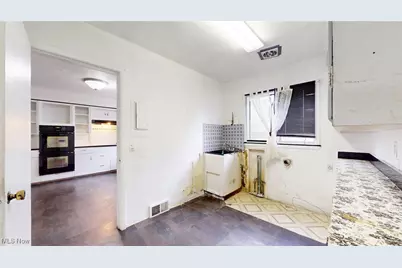 3283 Van Aken Boulevard, Huber Heights, OH 44120 - Photo 36