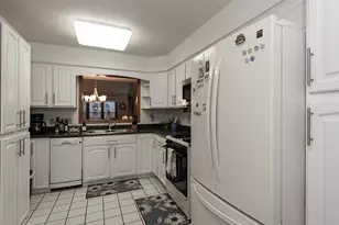 124 Oakley Green Dr, Elyria, OH 44035 - Photo 10