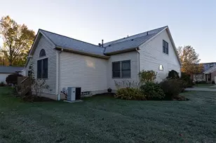 124 Oakley Green Dr, Elyria, OH 44035 - Photo 50