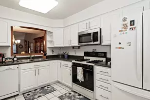 124 Oakley Green Dr, Elyria, OH 44035 - Photo 12