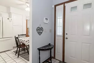 124 Oakley Green Dr, Elyria, OH 44035 - Photo 6