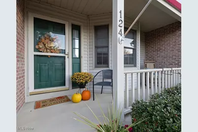 124 Oakley Green Drive, Elyria, OH 44035 - Photo 4