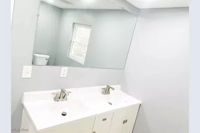 4095 Laurel Road, Lorain, OH 44055 - Photo 10