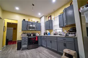 1198 Rozelle Ave, Loveland, OH 44112 - Photo 6