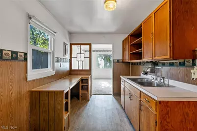 1538 Republic Avenue, Youngstown, OH 44505 - Photo 2