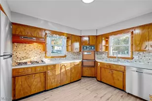 375 Pearl St, Leetonia, OH 44431 - Photo 8