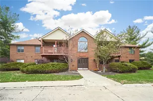 8677 Scenicview Dr, Grandview Heights, OH 44147 - Photo 1