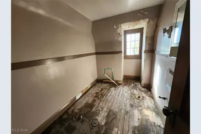 1854 5th Avenue, Youngstown, OH 44504 - Photo 34