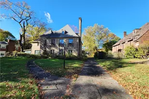 1854 5th Ave, Youngstown, OH 44504 - Photo 2