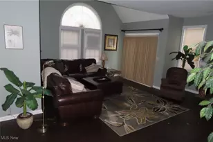 1606 Timber Lake Ln, Sandusky, OH 44870 - Photo 2