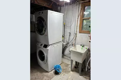 8470 Shadyview Avenue NW, Clinton, OH 44216 - Photo 18