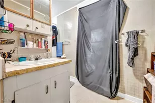 2023 Robin St, Oakwood, OH 44107 - Photo 32