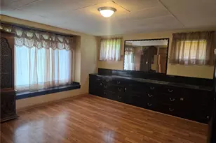 236 Fairgreen Ave, Youngstown, OH 44504 - Photo 6