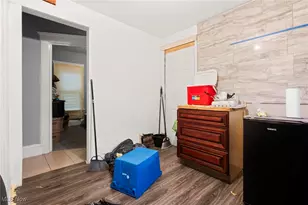 9904 Parkgate Ave, Loveland, OH 44108 - Photo 6