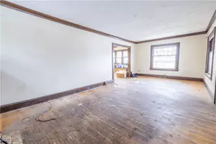 222 Central Pkwy Ave SE, Warren, OH 44483 - Photo 6