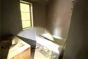 3957 Strandhill Rd, Loveland, OH 44118 - Photo 12