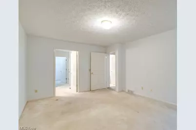 1111 Lake Meadow Lane, Brunswick, OH 44212 - Photo 14