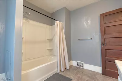 174 W Wayne Street, Alliance, OH 44601 - Photo 24