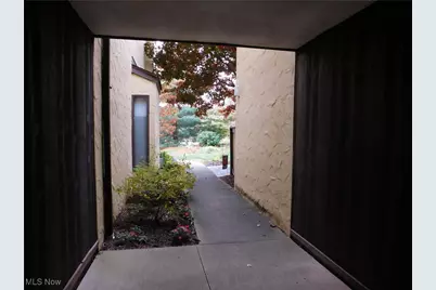 987 Hampton Ridge Drive, Akron, OH 44313 - Photo 48