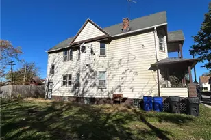 1012 E 72nd Pl, Loveland, OH 44103 - Photo 2