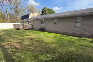 215 21st St SE, Massillon, OH 44646 - Photo 4