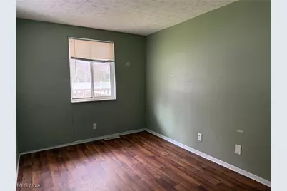 215 21st Street SE, Massillon, OH 44646 - Photo 10