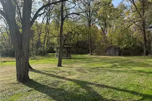 215 21st St SE, Massillon, OH 44646 - Photo 2