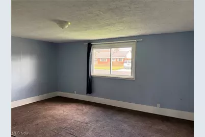 215 21st Street SE, Massillon, OH 44646 - Photo 6