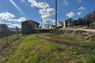 707 4th St, Brilliant, OH 43913 - Photo 24