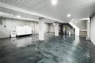 65 29th St NW, Barberton, OH 44203 - Photo 22